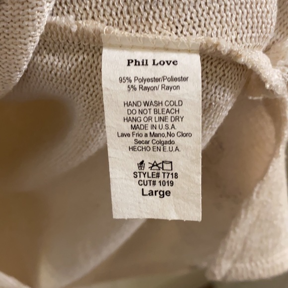 Leopard cactus sweater, cute cold shoulder / arm tie details! - Picture 6 of 7